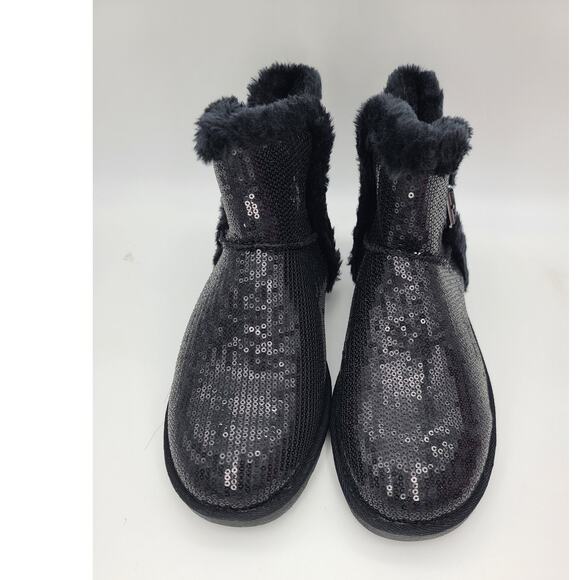 NIB SO Chill Women's Black Sequin Accent Booties Faux Fur Size 10 - Picture 4 of 8